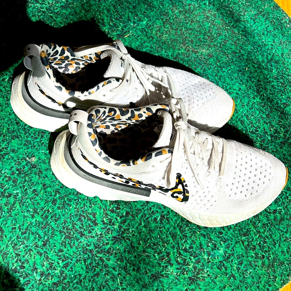 Nike Women’d React Infinity Run Flyknitt size 10m  once loved, and cherished.